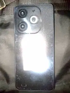 INFINIX SMART 8 RAM 4/64