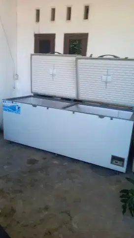 Jual Freezer Merk Gea kapasitas 1.200 Ltr