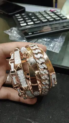 terima jual-beli emas & berlian tanpa surat bentuk apapun bisa COD