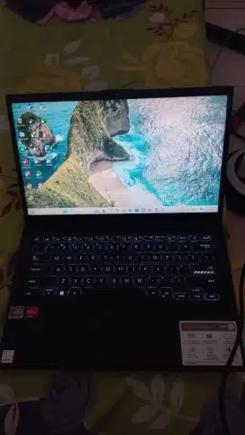 ASUS Vivobook AMD Ryzen 3 7320U with Radeon Graphics