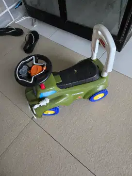 Mobil mainan anak bisa dinaiki