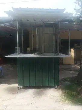 Booth Container