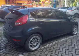 Ford Fiesta 2010 Bensin