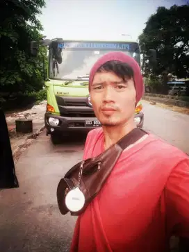 NYARI PKERJAAN TETAP