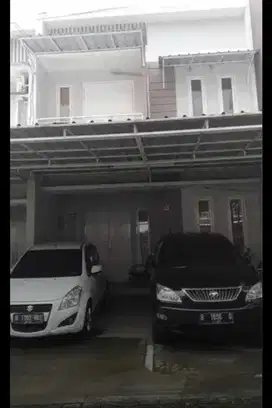 Jual / sewa rumah kolam renang di pondok aren tangerang selatan