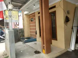 Jual Rumah luas 93 M2 di jl Mujahidin Meruyung limo depok