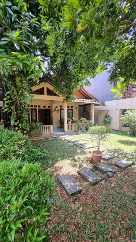 Dijual Rumah Strategis Area Condet Jakarta Timur