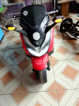Motor aki mainan anak motor anak aki model Honda pcx aki baru normal