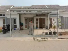 Kanopi baja ringan