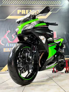 Ninja 250 SE hijau htm mulus km.11rb Mewah 2017.Anugerah motor Rungkut