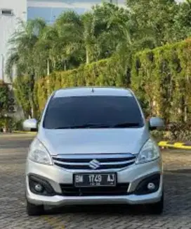 Suzuki ertiga GL MT