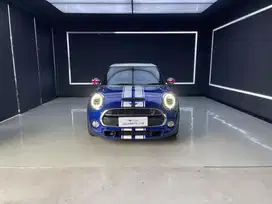 DP 129 JT MINI COOPER S HATCH 2018 AT BIRU METALIK LIKE NEW
