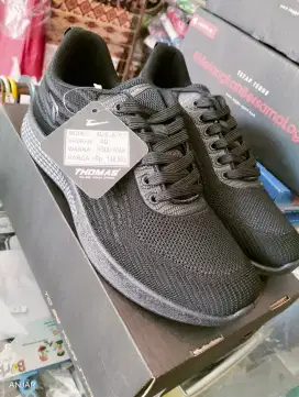 Sepatu sekolah Thomas Motif rajut