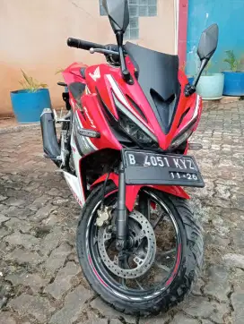Dijual Cash Honda CBR 150 R Tahun 2016