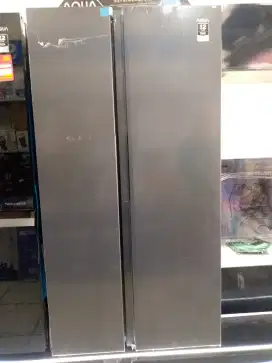 Kulkas 2 pintu bentuk lemari