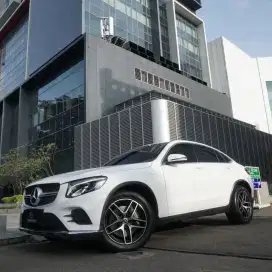 MERCEDES BENZ GLC300 AMG COUPE 2019 PUTIH