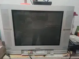 TV tabung Toshiba Bomba 21