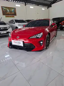Toyota FT 86 merah
