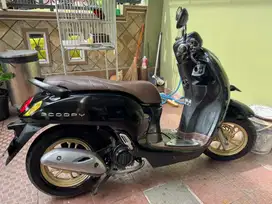 Honda scoopy 2021 hitam