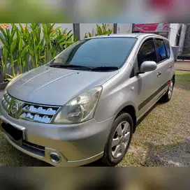 Nissan Livina XR Matic 2010 Silver