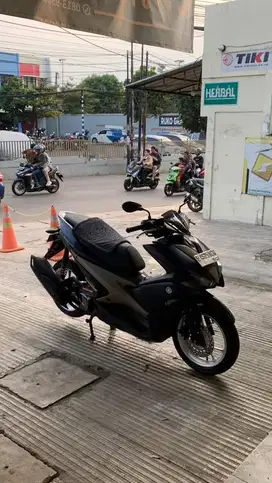 dijual motor aerox abs keyless tahun 2017 warna biru tua