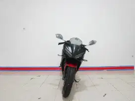 CBR 150R menerima cash & kredit