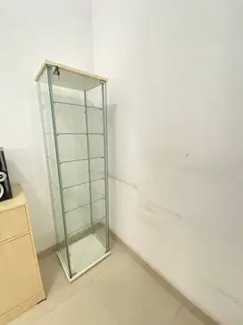 Rak Kaca Pajangan Masih Mulus jual cepat