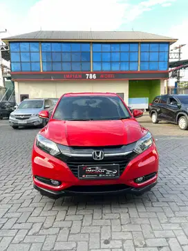 TDP 33JT  Honda HRV E CVT A/T Merah 2018   wrv lexus fortuner innova
