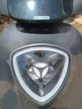 Dijual Motor Listrik Yadea G6 Tahun 2023