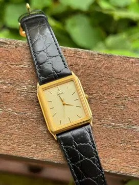 Jam tangan vintage seiko tank dress watch