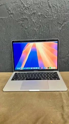 MacBook Pro 2019 i5 16/512 gb