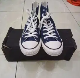 Sepatu Converse sz 42