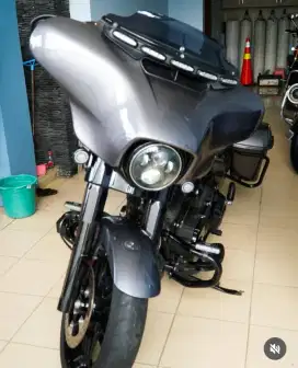 HARLEY DAVIDSON STREETGLIDE (FLHX) – 2014