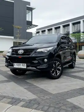 TOYOTA FORTUNER VRZ TRD AT 2018 - DP 10JT