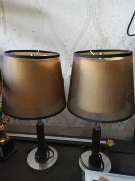 Sepasang lampu tidur/hias Informa