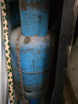 Tabung gas biru