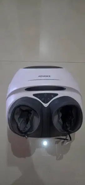 MESIN PIJAT KAKI ADVANCE KONDISI MASIH BAGUS SEPERTI BARU