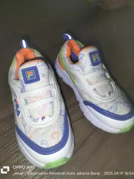 Sepatu Anak Laki ² Brand Fila