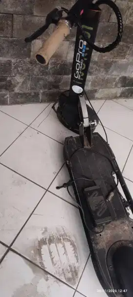 Scooter electric 60 km perjam