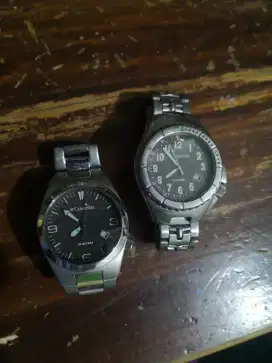 Sepasang jam tangan columbia koleksi pribadi
