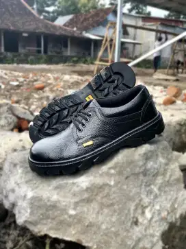 Sepatu Safety Kitchen Besi Kerja Proyek SPBU Bigsize