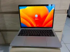 MACBOOK PRO i5 2017