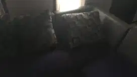 DIJUAL CEPAT SOFA DAN MEJA barang masih mulus