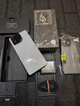 Asus rog phone 8 12/256GB mulus like new full ori no minus