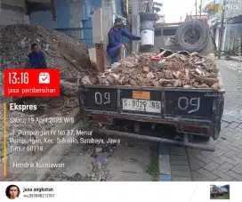 Jasa buang puing gragal dan pembersihan