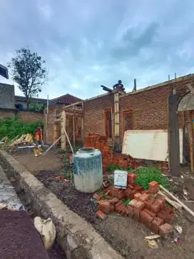 Mencari Pekerjaan sebagai tukang  bangunan