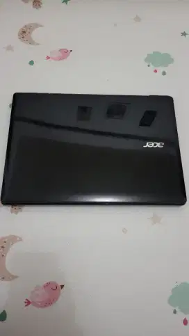 Laptop acer aspire E5-471G