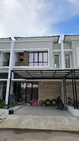 Dijual Rumah Siap Huni di Victoria Green Residences, Lokasi Strategis