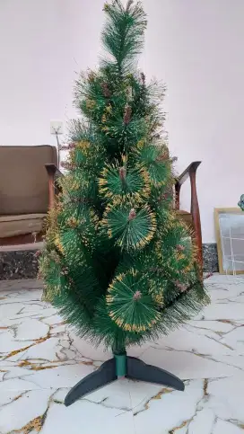 Dijual Pohon Natal Plastik