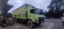 Wingbox long 9,5m Hino 6x2 FL235JW 2017 bagus siap kerja luar kota